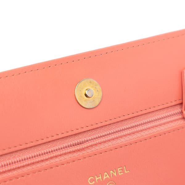 Pre-owned Chanel Quilted Lambskin 19 Wallet on Chain Pink