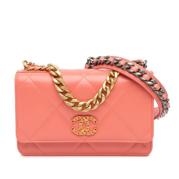 Pre-owned Chanel Quilted Lambskin 19 Wallet on Chain Pink