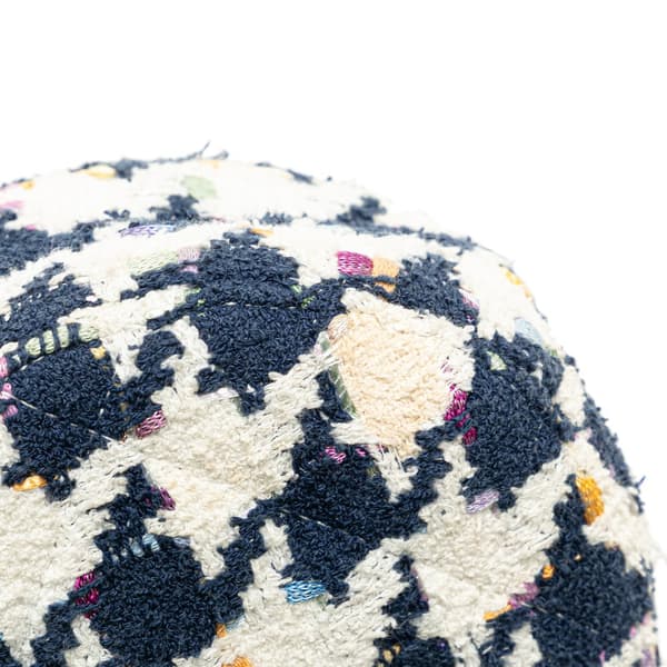 Pre-owned Chanel Tweed 19 Round Clutch with Chain White