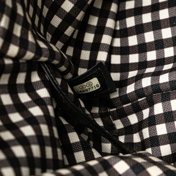 Pre-owned Chanel Canvas Gingham Handbag Black