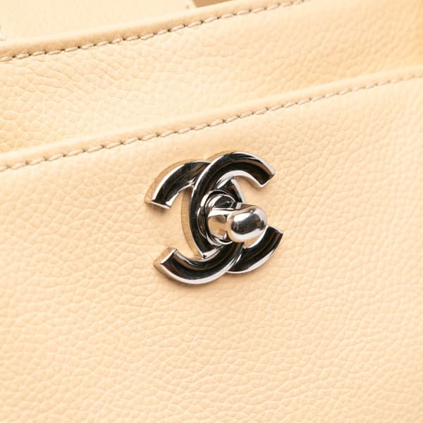 Pre-owned Chanel Medium Executive Cerf Tote Brown