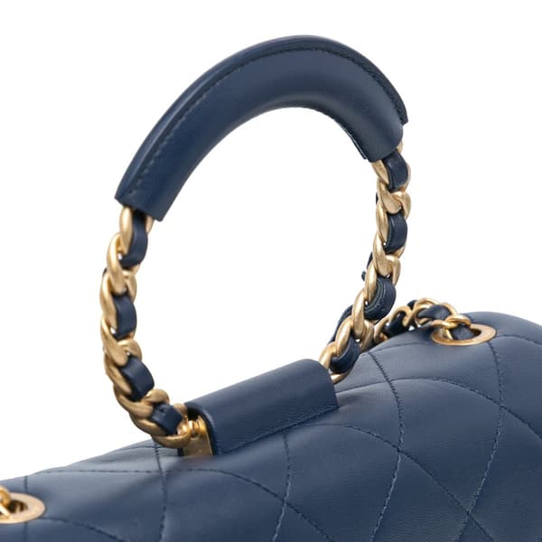 Pre-owned Chanel Medium Lambskin In the Loop Flap Blue