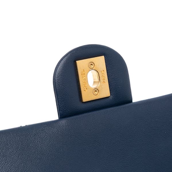 Pre-owned Chanel Medium Lambskin In the Loop Flap Blue