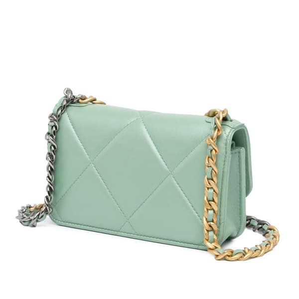Pre-owned Chanel Quilted Lambskin 19 Wallet on Chain Green