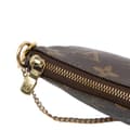 Pikkukuva 7 / 9: Pre-owned Louis Vuitton Monogram Bears on Skis Christmas Animation Mini Pochette Accessories Brown