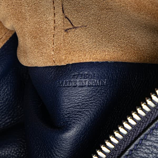 Pre-owned LOEWE Leather Amazona 28 Blue