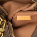 Miniatyrbillede 6 af 8: Pre-owned Louis Vuitton Monogram Giraffe Christmas Mini Pochette Accessoires Brown
