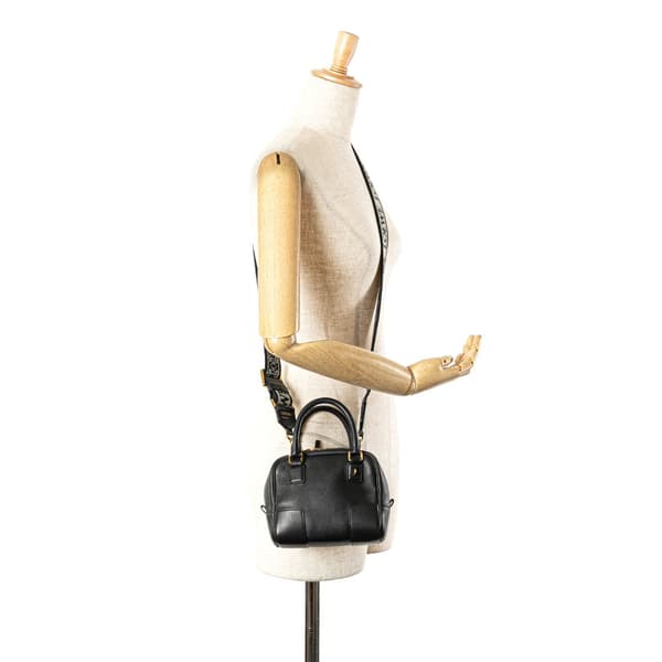 Pre-owned LOEWE Calfskin Amazona 16 Square Bag Black