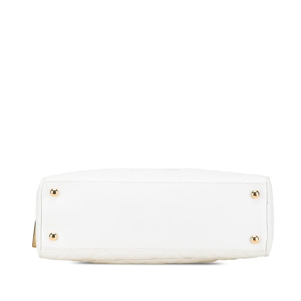 Pre-owned Chanel CC Quilted Caviar Bowling Bag White