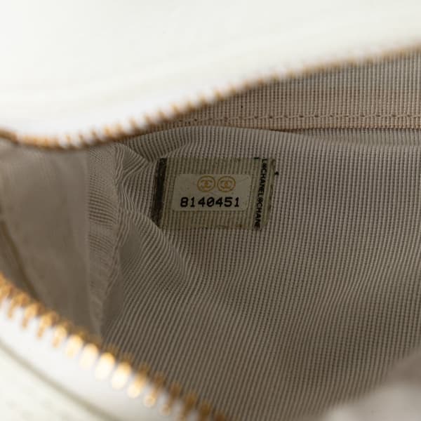 Pre-owned Chanel CC Quilted Caviar Bowling Bag White
