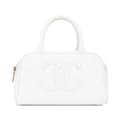 Miniatyrbilde 1 av 10: Pre-owned Chanel CC Quilted Caviar Bowling Bag White