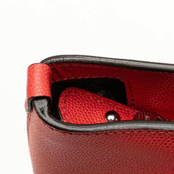 Pre-owned Ferragamo Leather Gancini Handbag Red