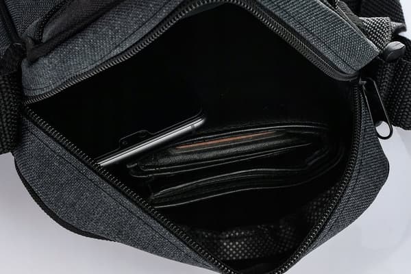 Herr axelväska messenger bag portfölj svart ljus rymlig