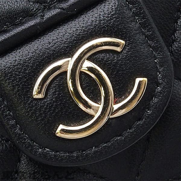 Pre-owned Chanel Bicolor Quilted Lambskin Top Handle Phone Holder with Chain Black