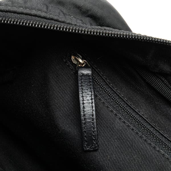 Pre-owned Chanel Paris New York Quilted Nylon Duffle Handbag Black