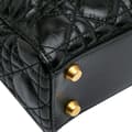 Miniatyrbild 9 av 10: Pre-owned Dior Small Crinkled Patent Cannage My ABCDior Lady Dior Black