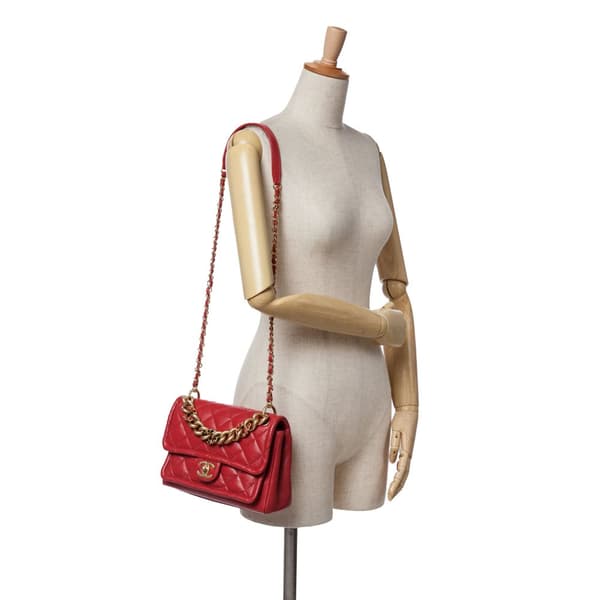 Pre-owned Chanel Small Quilted Lambskin Chain Link Flap Red