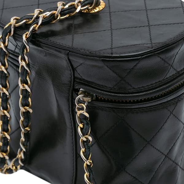 Pre-owned Chanel Quilted Lambskin Tassel Vanity Case Black