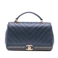 Miniatyrbillede 1 af 8: Pre-owned Chanel Chevron Sheepskin Stitched Chain Top Handle Flap Black