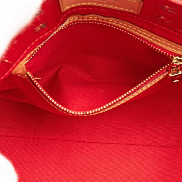 Pre-owned Louis Vuitton Monogram Vernis Reade PM Red