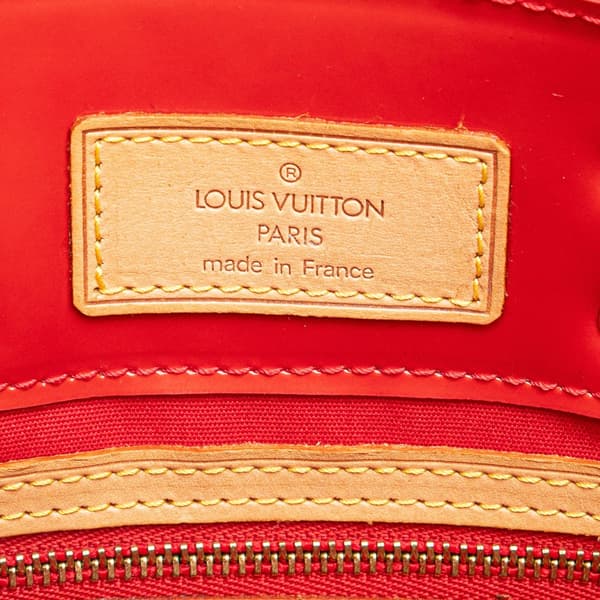 Pre-owned Louis Vuitton Monogram Vernis Reade PM Red