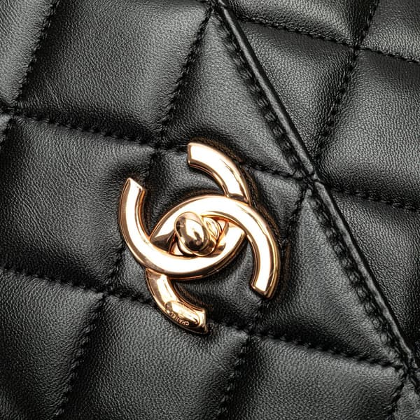 Pre-owned Chanel Medium Lambskin Trendy CC Flap Black