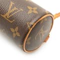 Miniatyrbillede 9 af 10: Pre-owned Louis Vuitton Monogram Papillon Pochette Brown