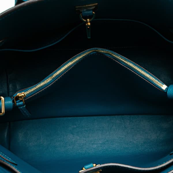 Pre-owned Louis Vuitton Veau Nuage Milla MM Blue