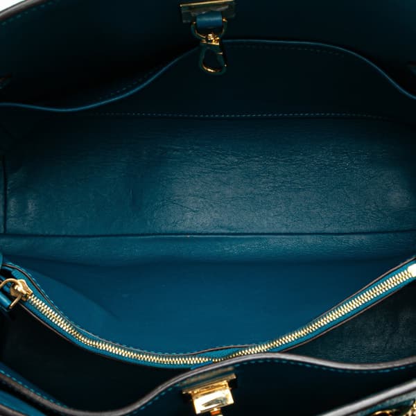 Pre-owned Louis Vuitton Veau Nuage Milla MM Blue