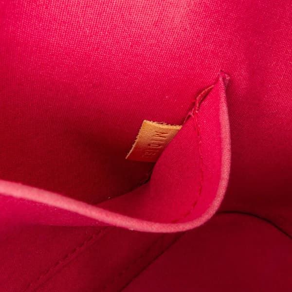Pre-owned Louis Vuitton Monogram Vernis Alma BB Red