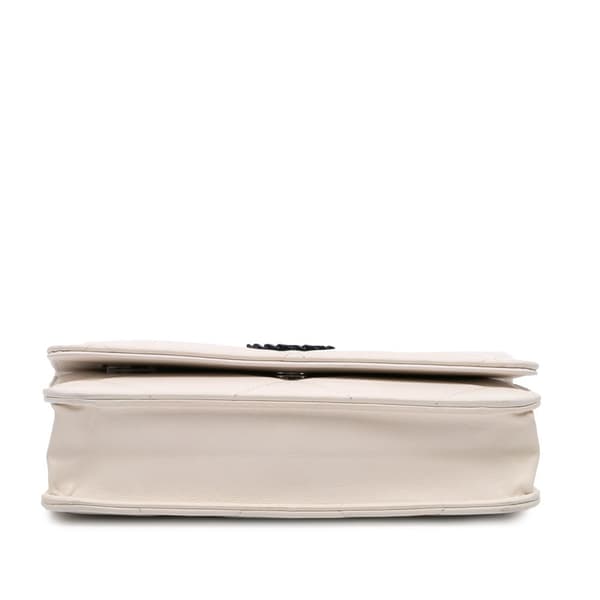 Pre-owned Chanel Quilted Lambskin 19 Wallet on Chain White