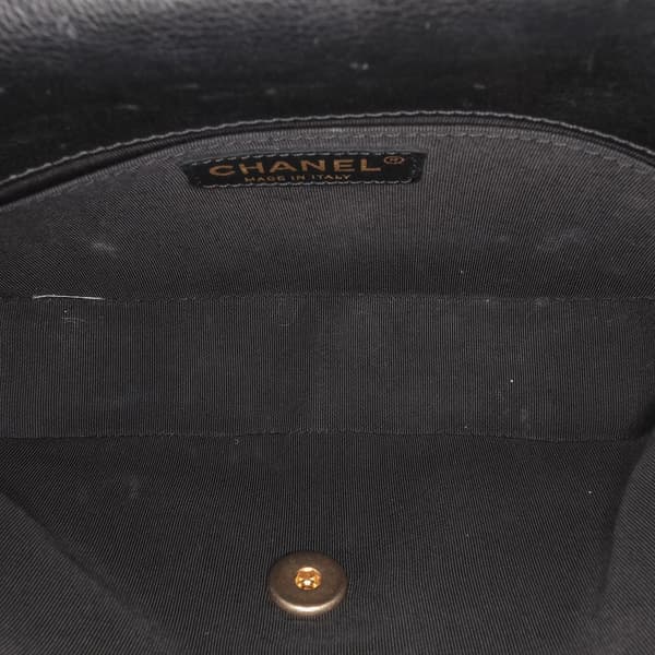 Pre-owned Chanel CC Chevron Lambskin Round Flap Satchel Black