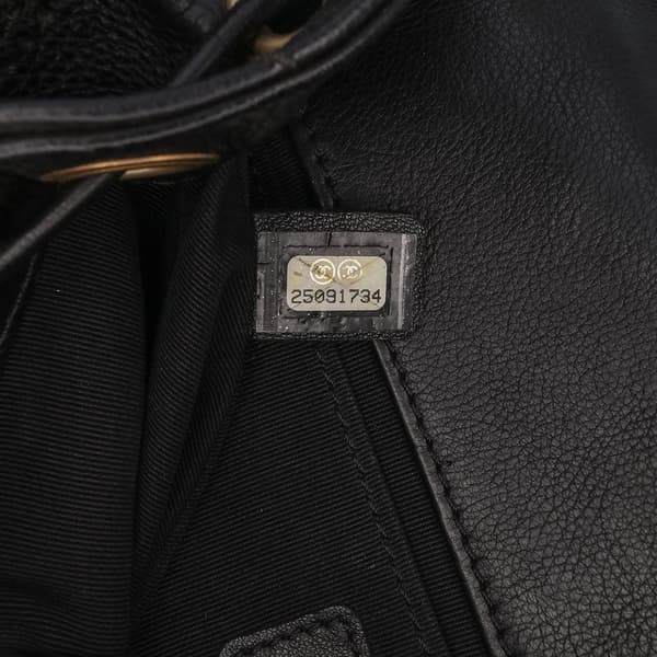 Pre-owned Chanel CC Chevron Lambskin Round Flap Satchel Black