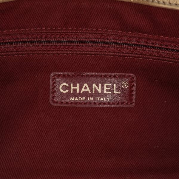 Pre-owned Chanel Medium Quilted Aged Calfskin Pondichery Flap Gold