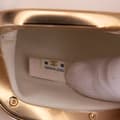 Pikkukuva 5 / 10: Pre-owned Chanel Mini CC Quilted Lambskin Kiss Lock Frame Top Handle Clutch with Chain White