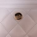 Pikkukuva 6 / 10: Pre-owned Chanel Mini CC Quilted Lambskin Kiss Lock Frame Top Handle Clutch with Chain White