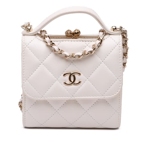Pre-owned Chanel Mini CC Quilted Lambskin Kiss Lock Frame Top Handle Clutch with Chain White