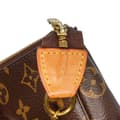 Miniatyrbilde 6 av 10: Pre-owned Louis Vuitton Monogram Mini Pochette Accessoires Brown