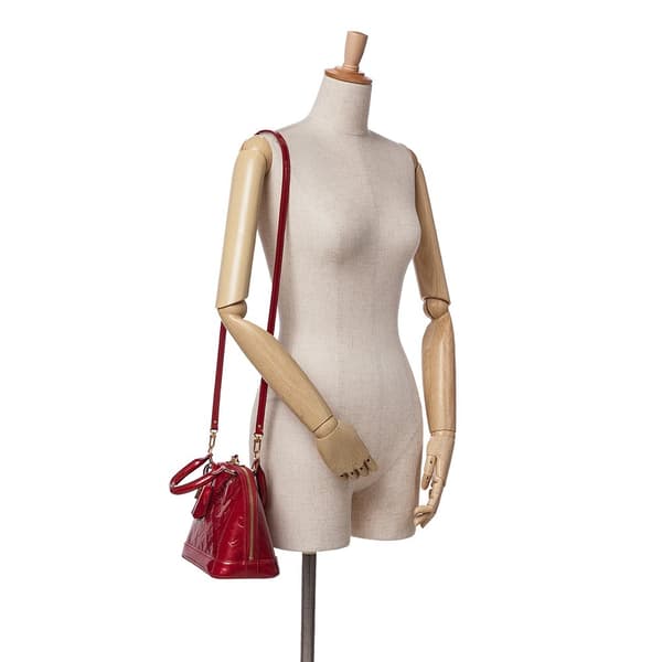 Pre-owned Louis Vuitton Monogram Vernis Alma BB Red