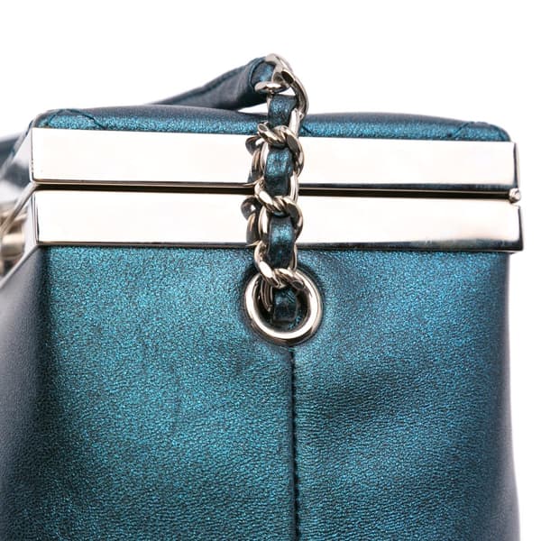 Pre-owned Chanel CC Metallic Calfskin Vanity Case Blue