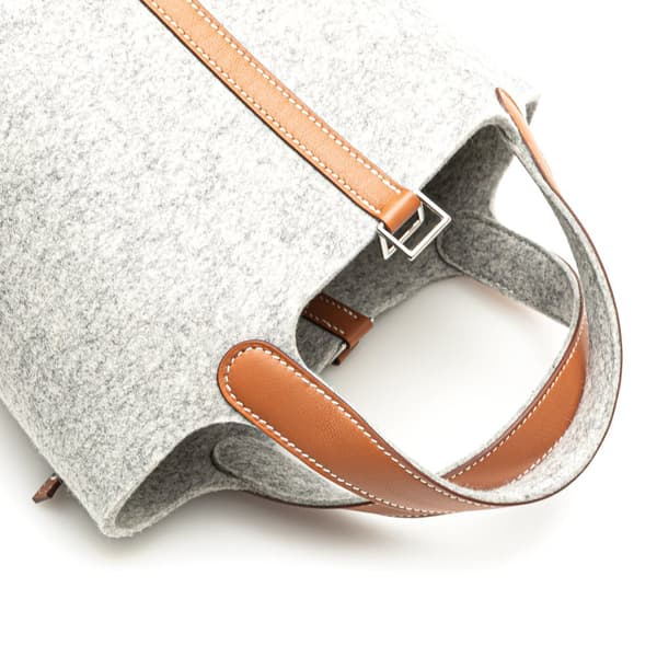 Pre-owned Hermès Feutre and Swift Picotin Lock 18 Gray