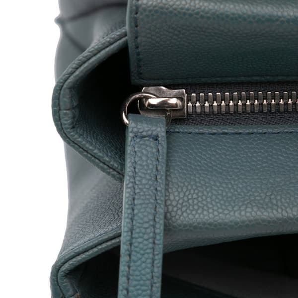 Pre-owned Chanel Medium Quilted Caviar Urban Companion Tote Blue