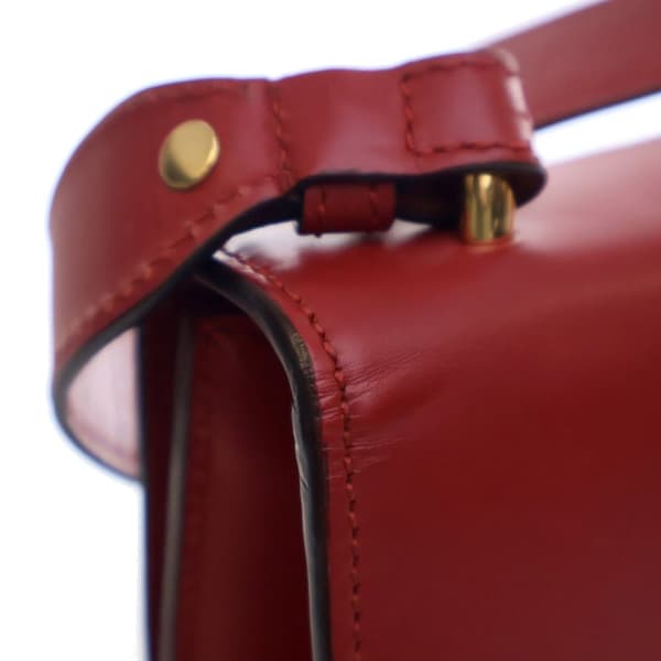 Pre-owned Gucci Small Leather Sylvie Satchel Red