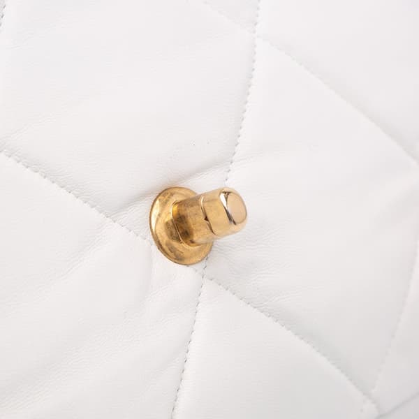 Pre-owned Chanel Maxi Lambskin 19 Flap White