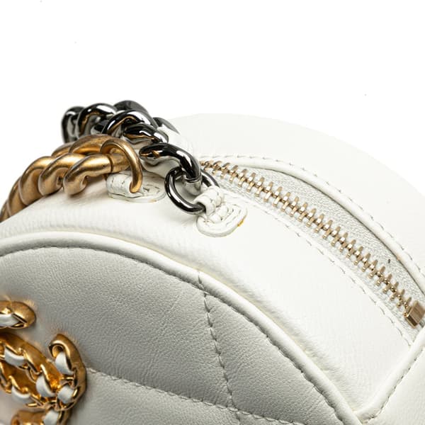 Pre-owned Chanel Lambskin 19 Round Clutch with Chain White