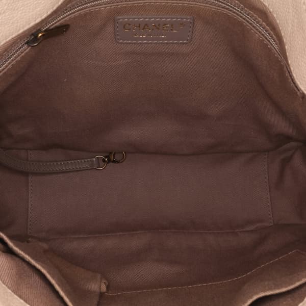 Pre-owned Chanel Medium Quilted Caviar Coco Pleats Messenger Flap Brown