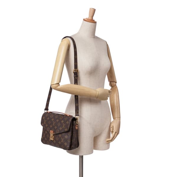 Pre-owned Louis Vuitton Monogram Pochette Metis Brown