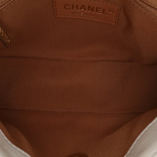 Pre-owned Chanel Quilted Lambskin Curved Flap White