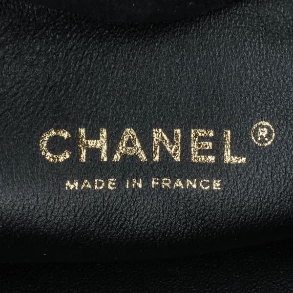 Pre-owned Chanel Métiers d'Art CC Quilted Lambskin Box Top Handle Satchel Black