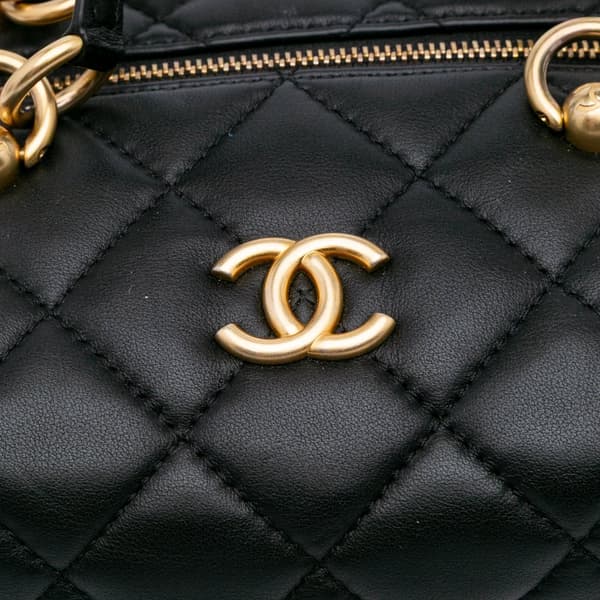 Pre-owned Chanel Métiers d'Art CC Quilted Lambskin Box Top Handle Satchel Black